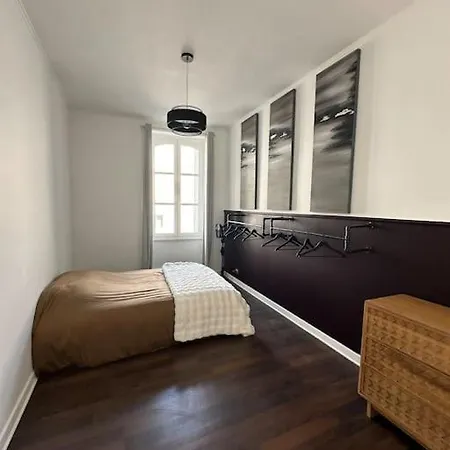 T3 Centre Ville, Balneo Et Parking Prive Apartmán