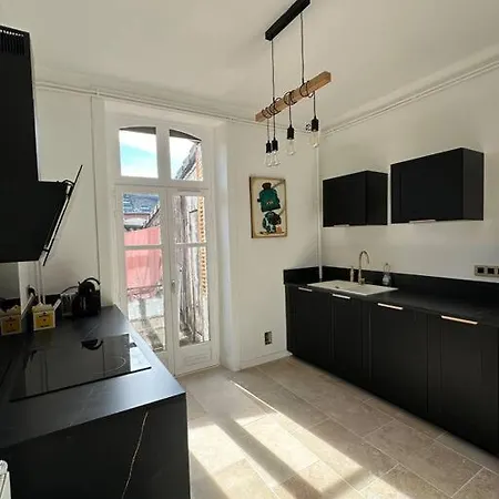 T3 Centre Ville, Balneo Et Parking Prive Aurillac